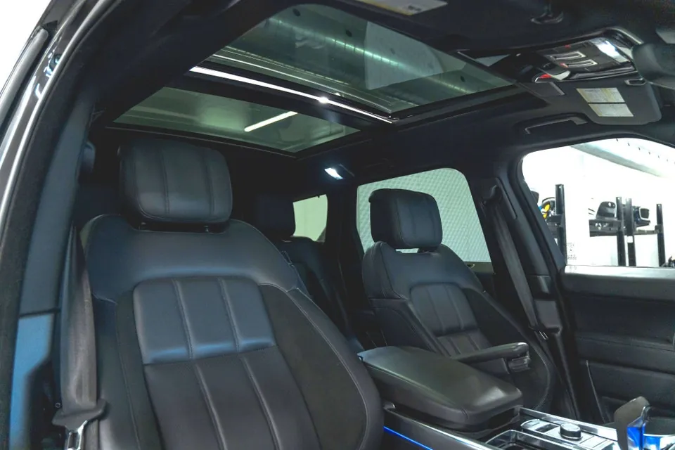 Land Rover Range Rover Sport 2022 photo 3