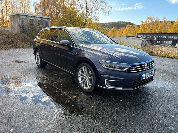 Volkswagen Passat 2017 photo 2