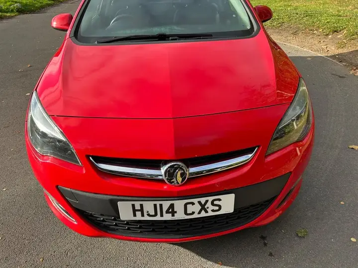 Vauxhall Astra 2014 photo 4