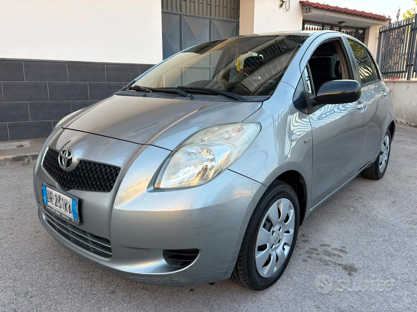 Toyota Yaris 2008 photo 2
