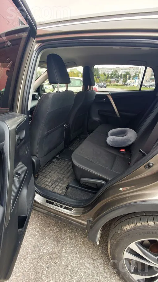Toyota Rav4 2015 photo 4