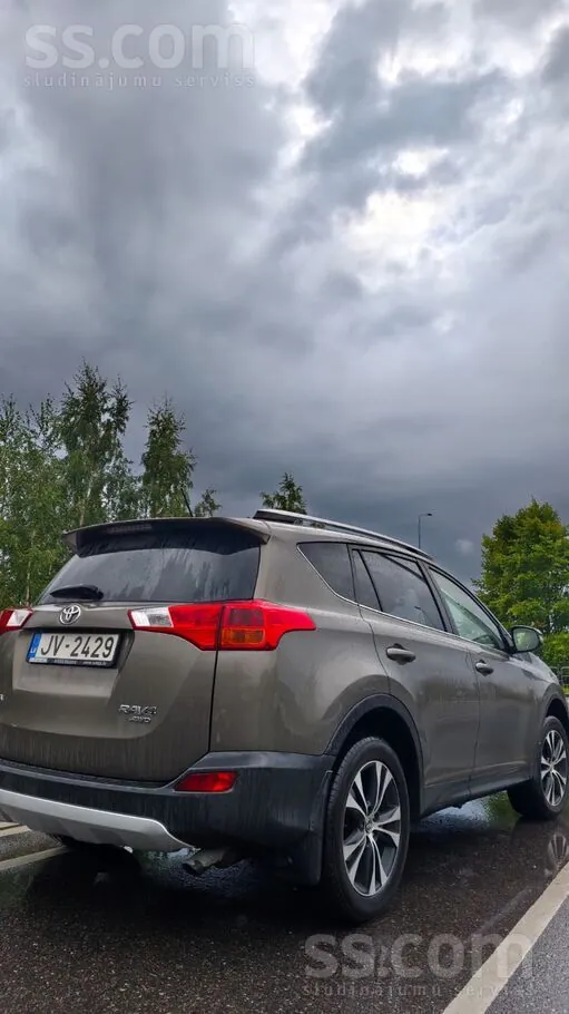 Toyota Rav4 2015 photo 3