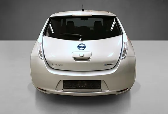 Nissan Leaf 2013 photo 5