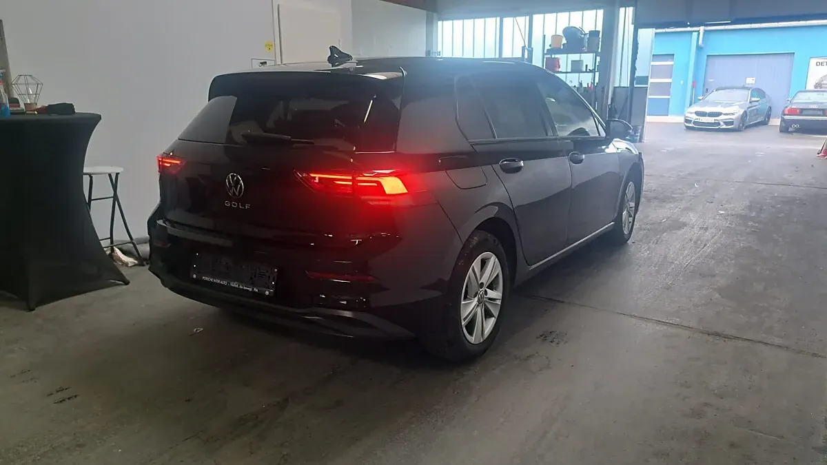 Volkswagen Golf 2023 photo 3
