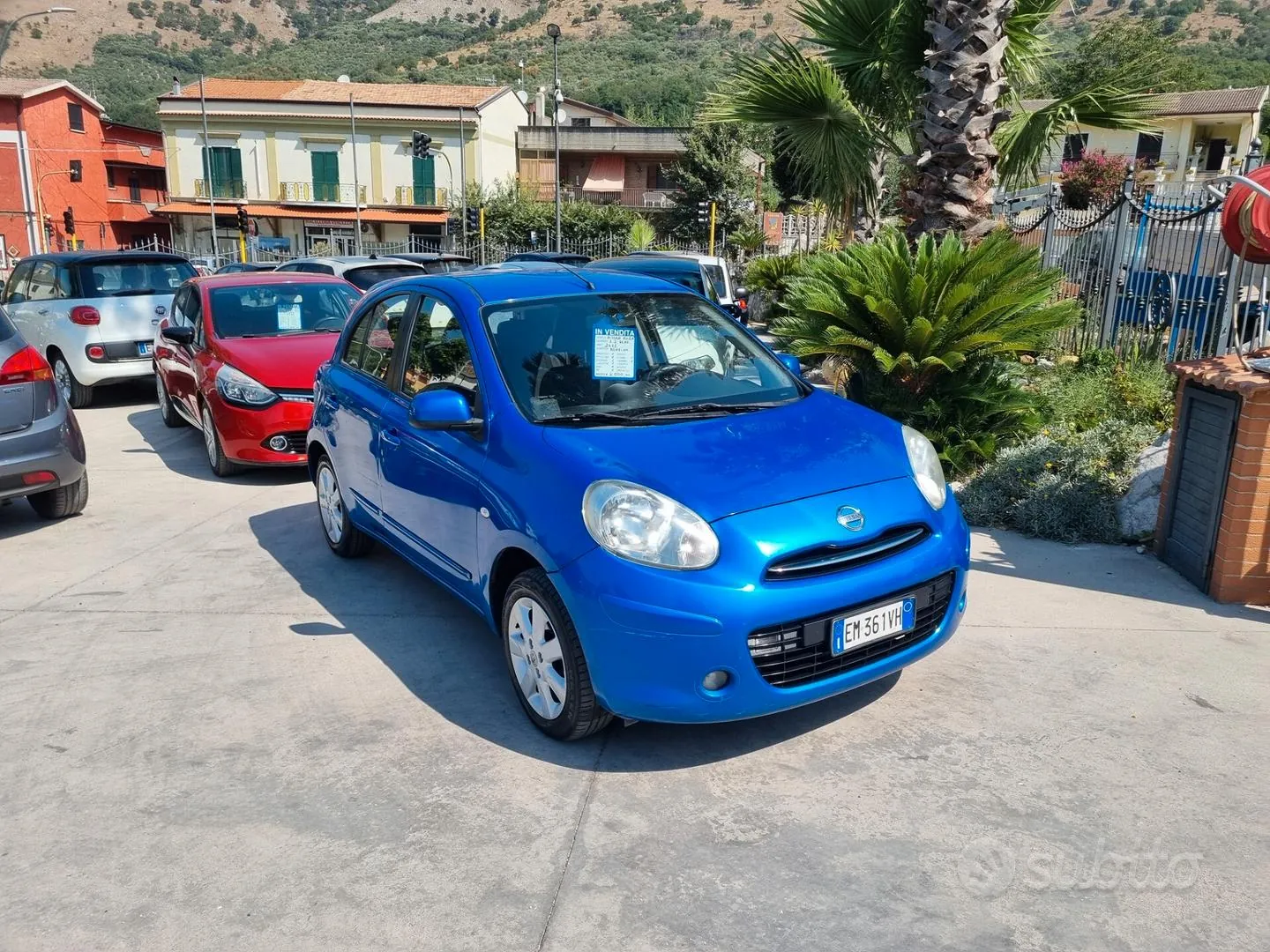 Nissan Micra 2012 photo 2
