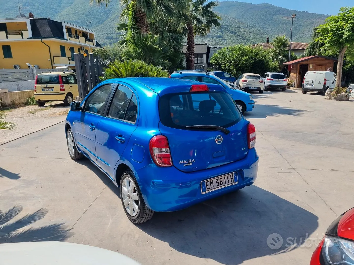 Nissan Micra 2012 photo 5