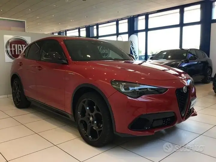 Alfa Romeo Stelvio 2025 photo 5