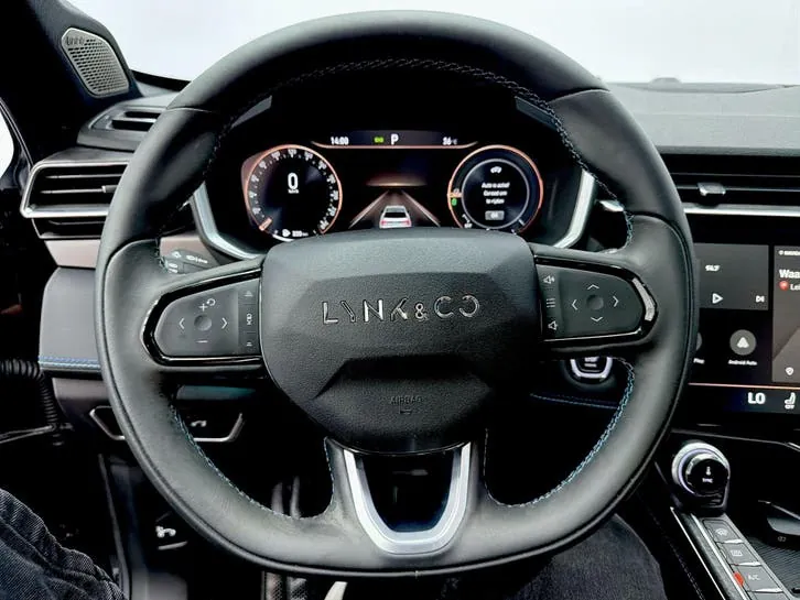 Lynk & Co 01 2023 photo 2