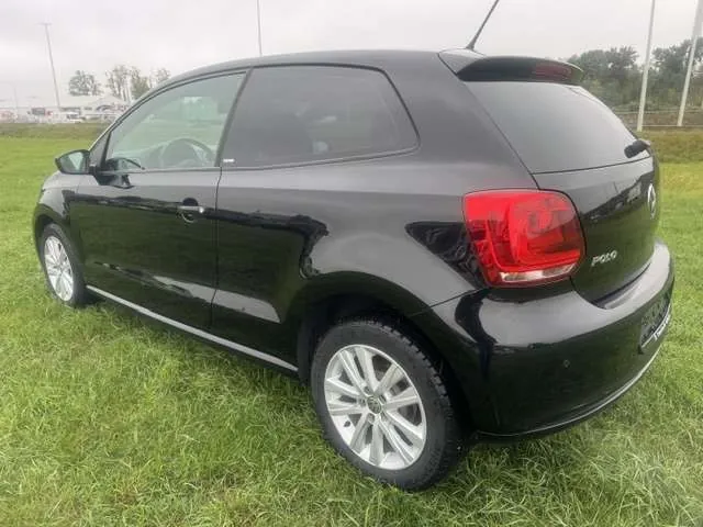 Volkswagen Polo 2012 photo 3