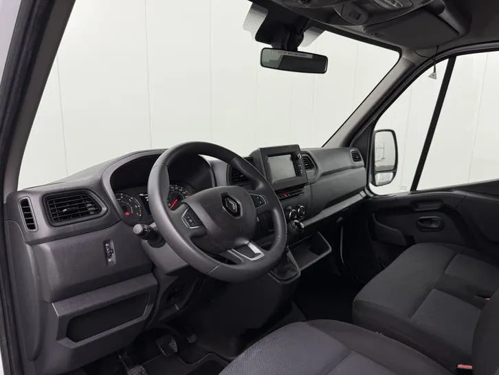 Renault Master 2023 photo 3