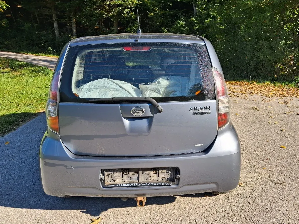 Daihatsu Sirion 2009 photo 2
