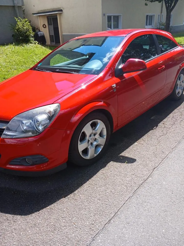 Opel Astra H Gtc