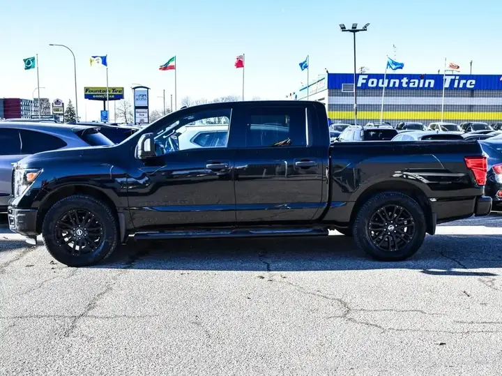 Nissan Titan 2018 photo 3