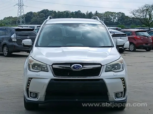 Subaru Forester 2014 photo 2