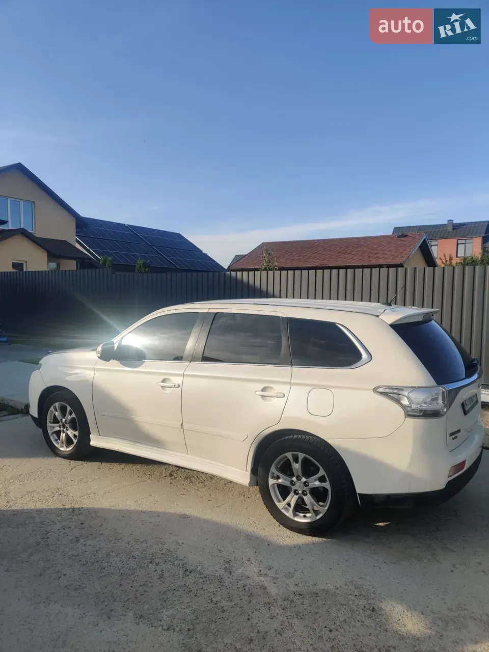 Mitsubishi Outlander 2013 photo 3
