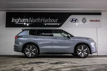 Mitsubishi Outlander 2026 photo 3