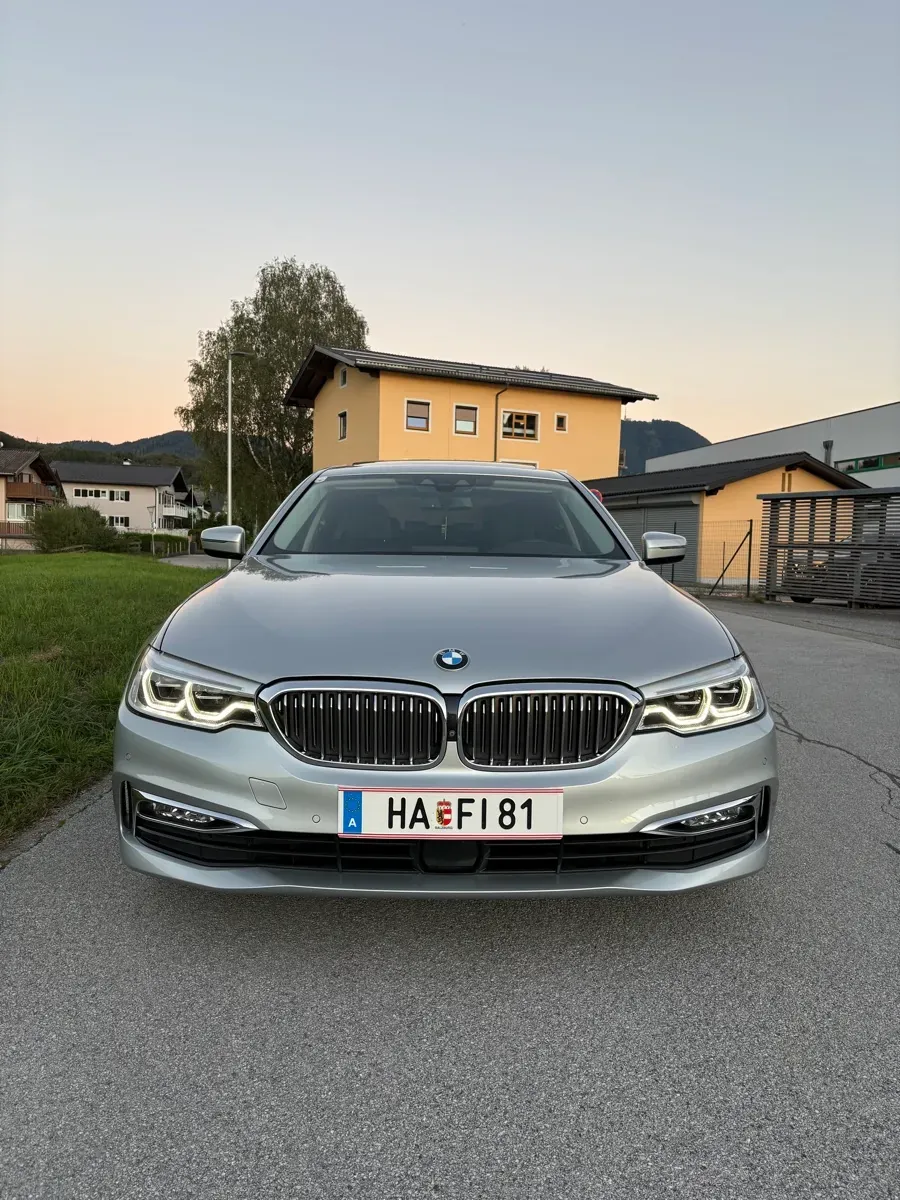 BMW 5 Series 2017 photo 2