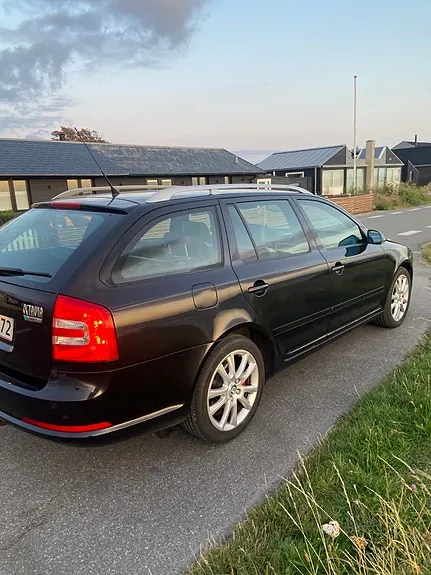 Skoda Octavia 2007 photo 4