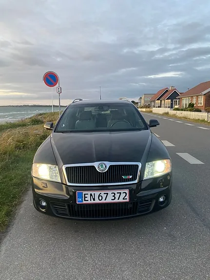 Skoda Octavia 2007 photo 2