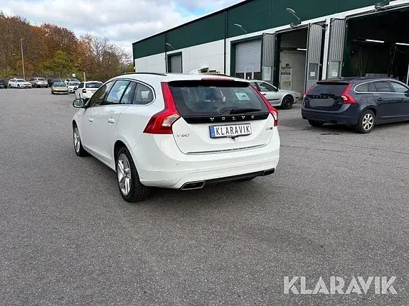 Volvo V60 2018 photo 4
