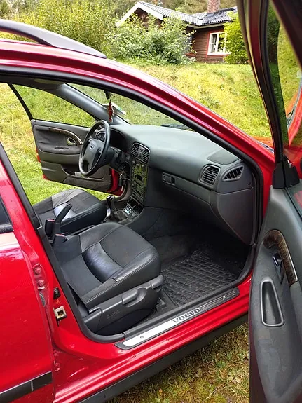 Volvo V40 2000 photo 5