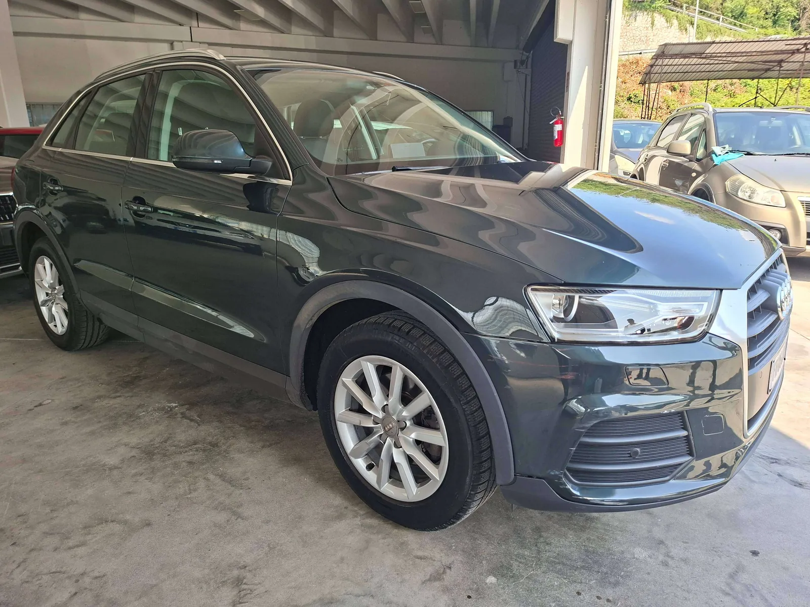 Audi Q3 2017 photo 3