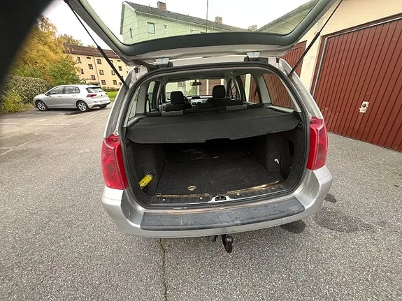 Peugeot 307 2005 photo 5