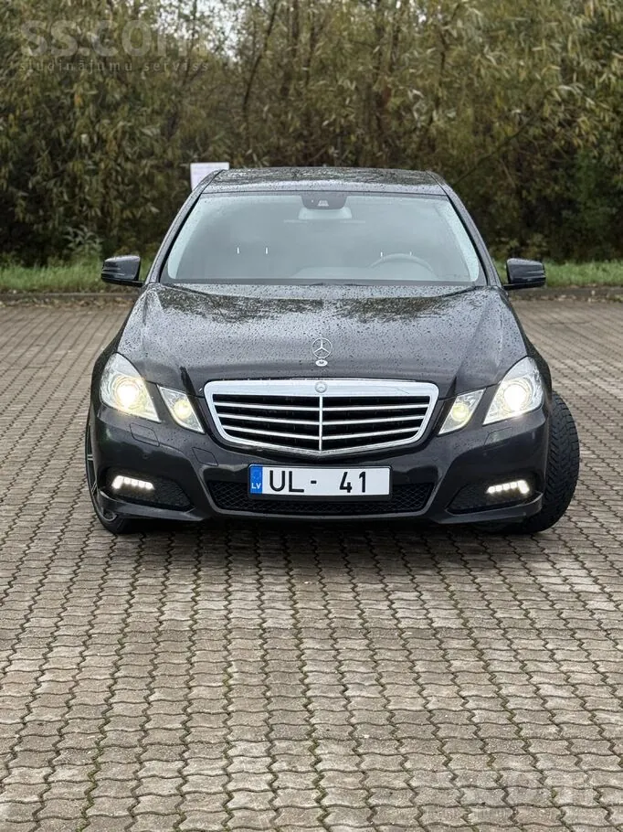 Mercedes-Benz E350