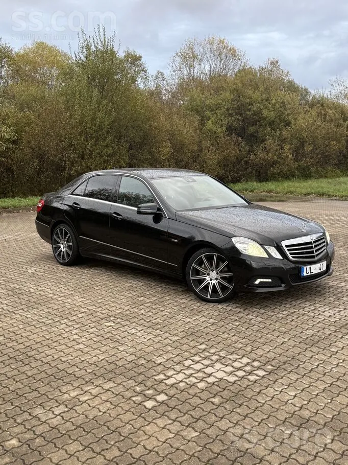 Mercedes-Benz E350 2010 photo 4
