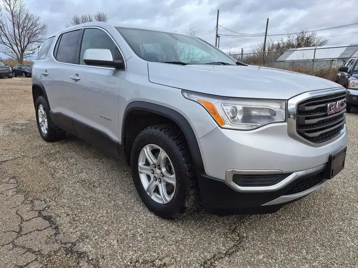GMC Acadia 2018 photo 3