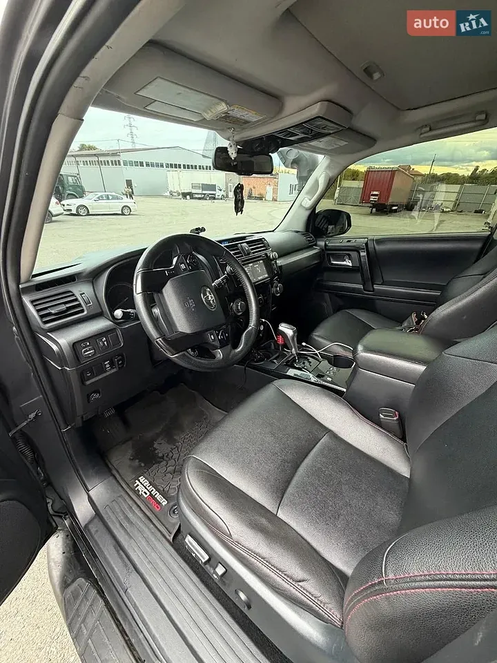 Toyota 4Runner 2017 photo 4
