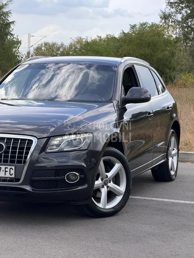 Audi Q5 2009 photo 2
