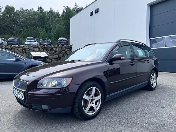 Volvo V50 2004 photo 2