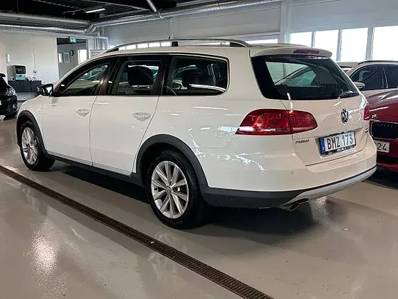 Volkswagen Passat Alltrack 2014 photo 3