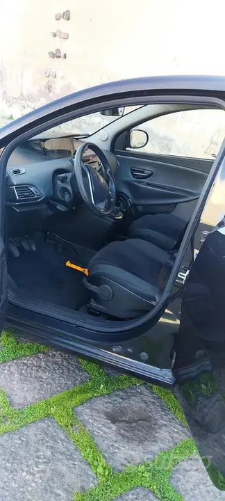 Lancia Ypsilon 2011 photo 3