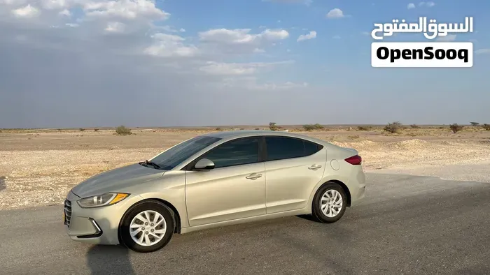 Hyundai Elantra 2017 photo 2