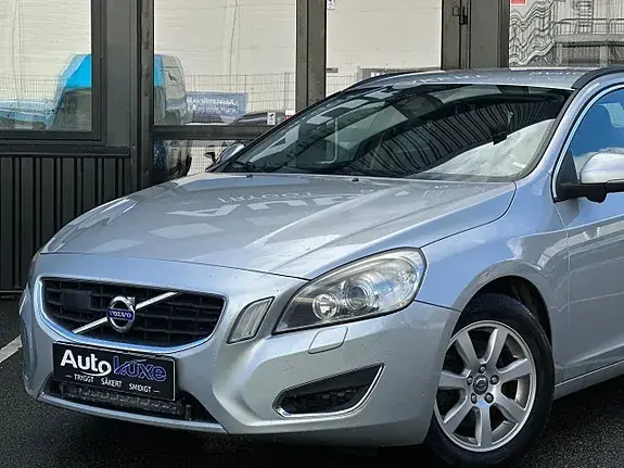 Volvo V60 2011 photo 2