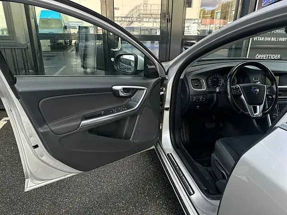 Volvo V60 2011 photo 5