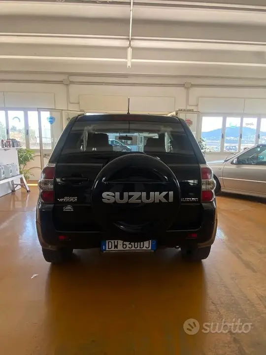 Suzuki Grand Vitara 2009 photo 2
