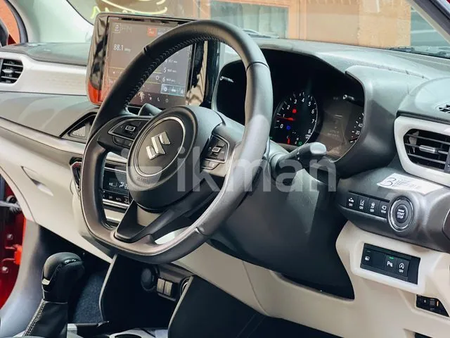 Suzuki Swift 2024 photo 4