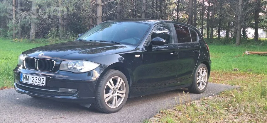 BMW 116I 2009 photo 2