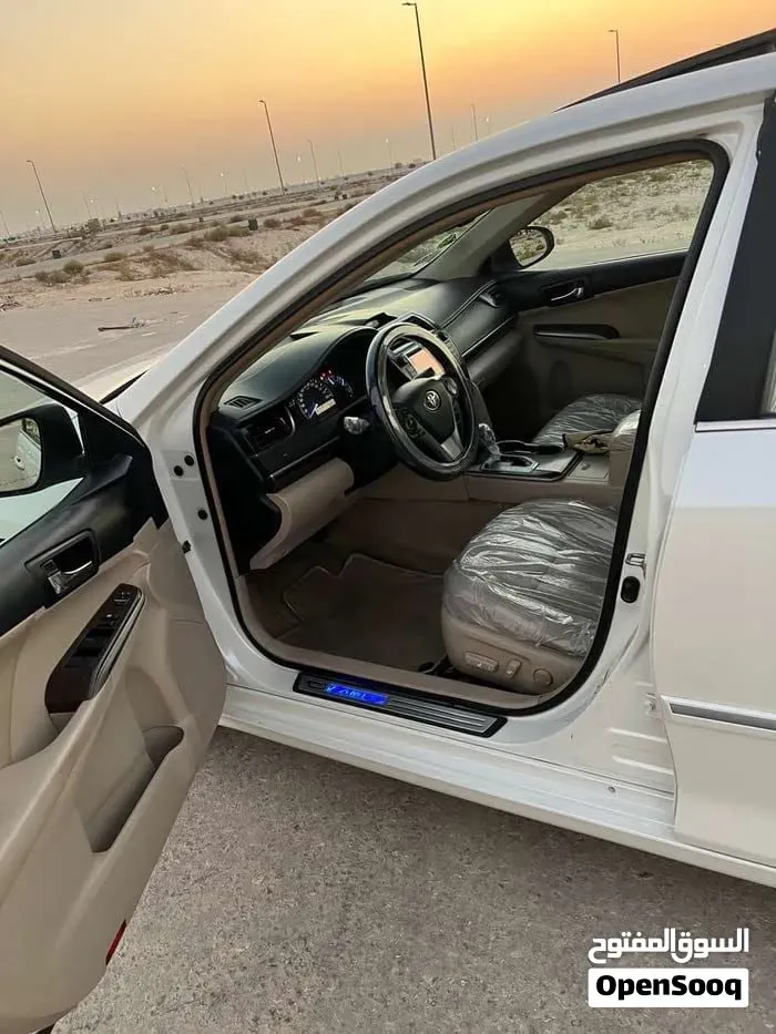 Toyota Camry 2014 photo 2