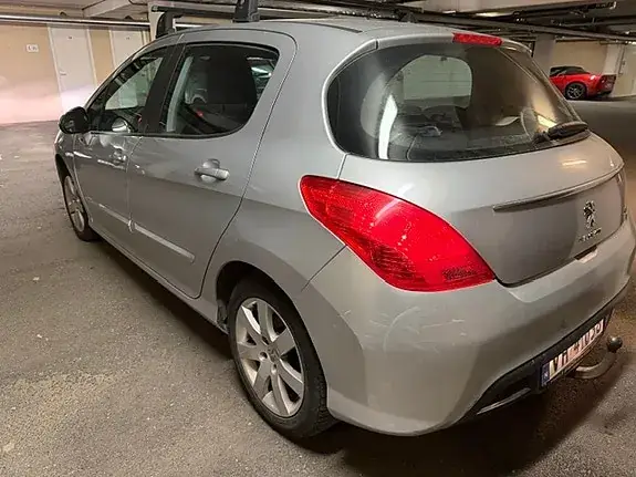 Peugeot 308 2012 photo 4
