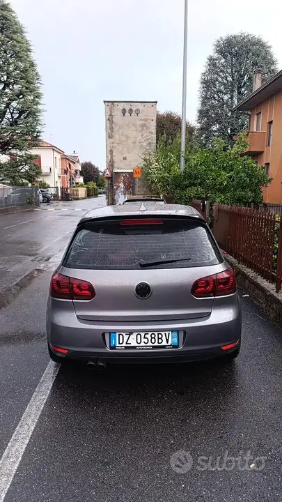Volkswagen Golf 2009 photo 2
