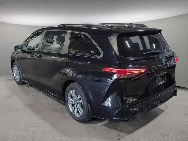 Toyota Sienna 2021 photo 4