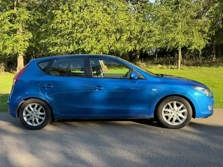 Hyundai I30 2009 photo 2