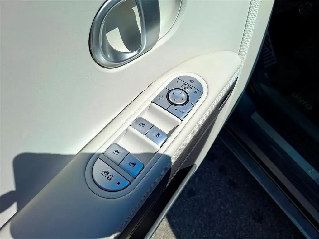 Hyundai Ioniq 5 2023 photo 3