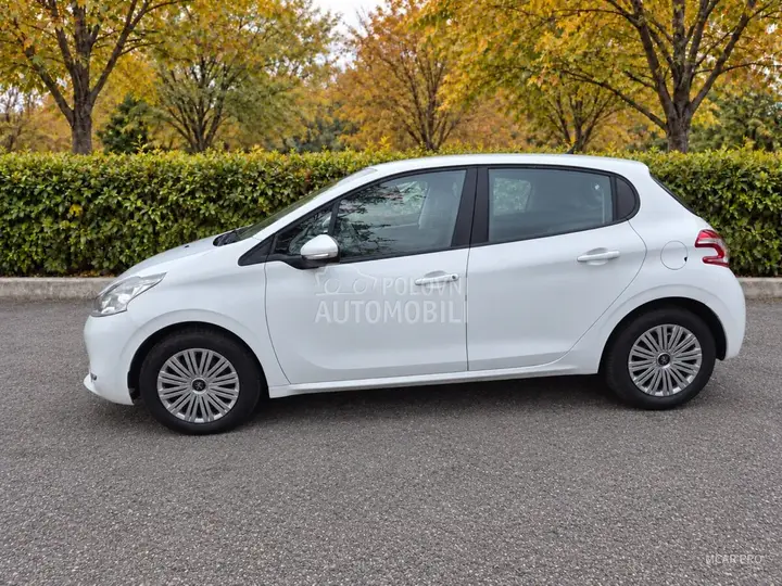 Peugeot 208 2014 photo 3