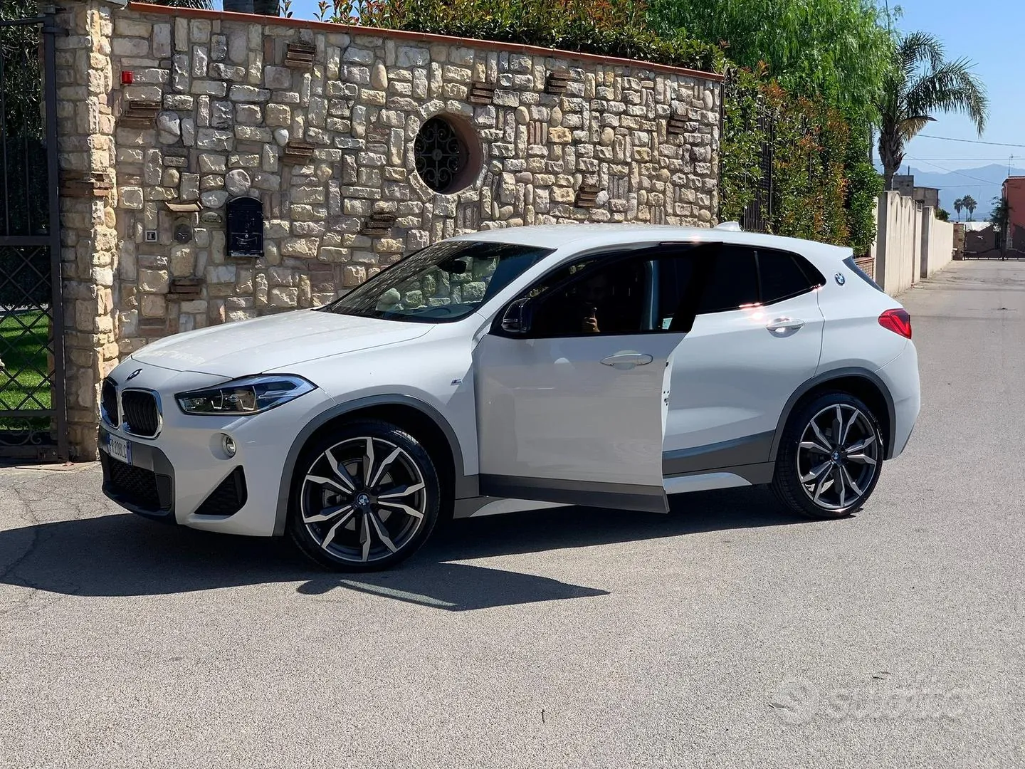 BMW X2 2018 photo 2