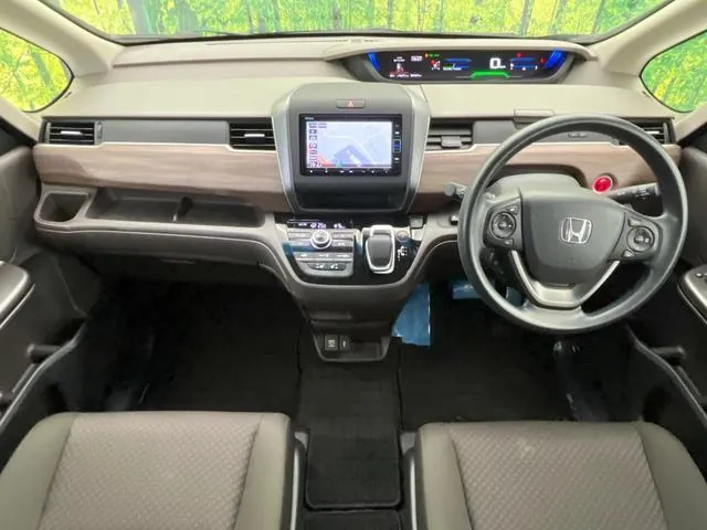 Honda Freed Hybrid 2021 photo 3